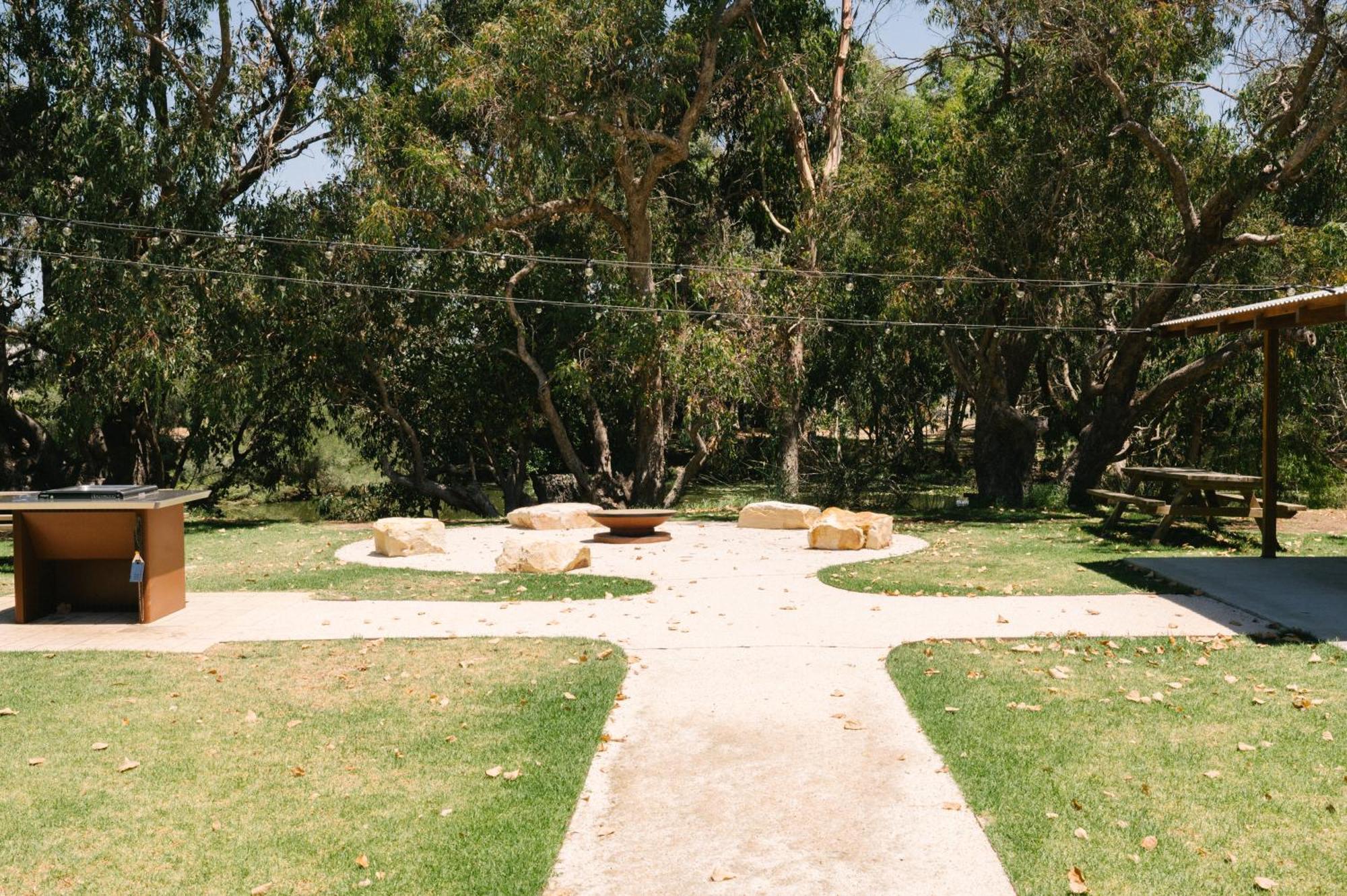 The Timothee Resort Busselton Bagian luar foto